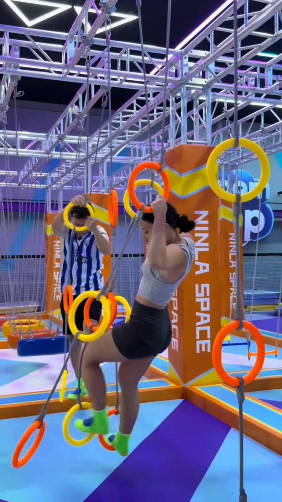 Circuito Ninja Space con anillas de colores